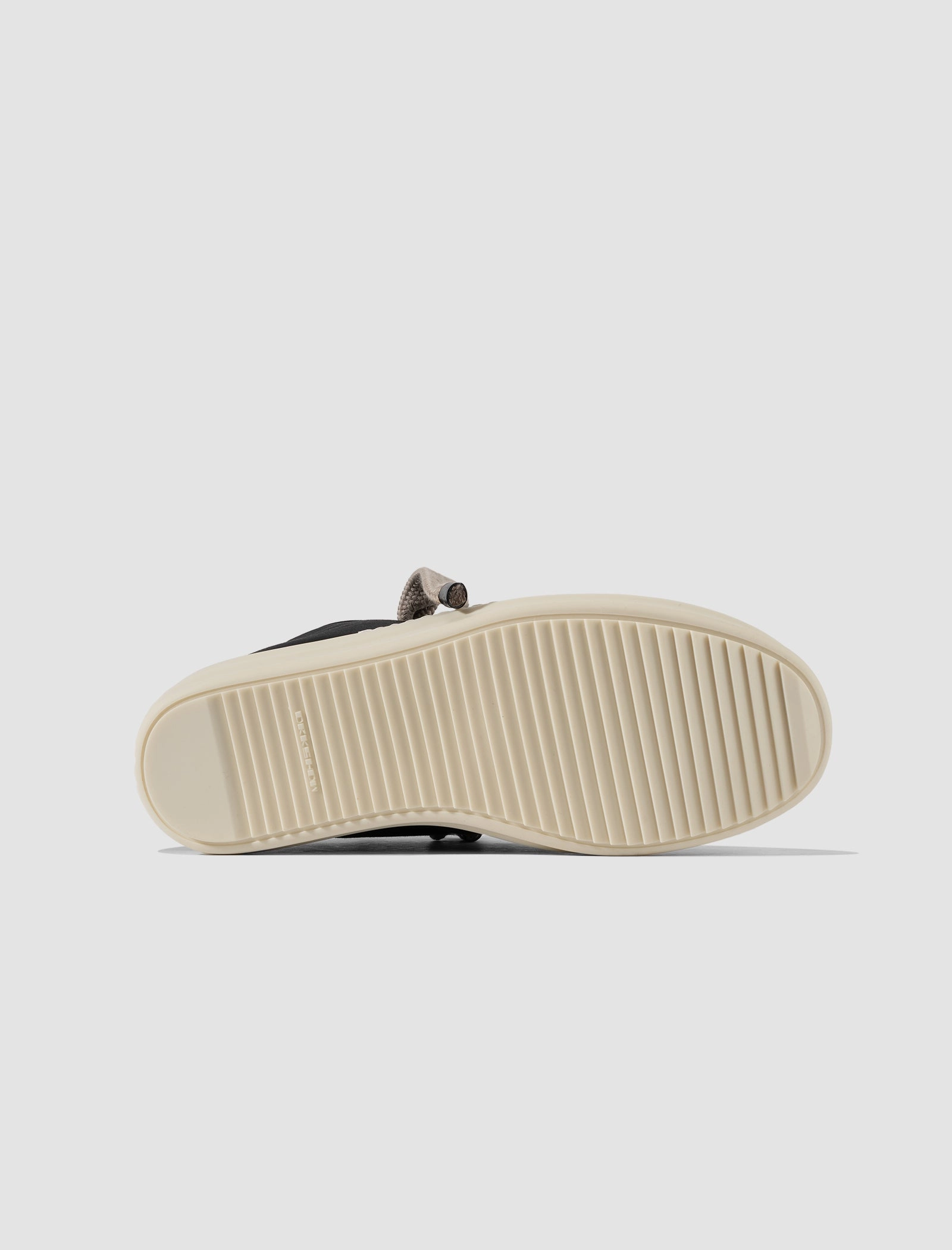 JUMBO LACE LOW SNEAKERS BLACK/MILK